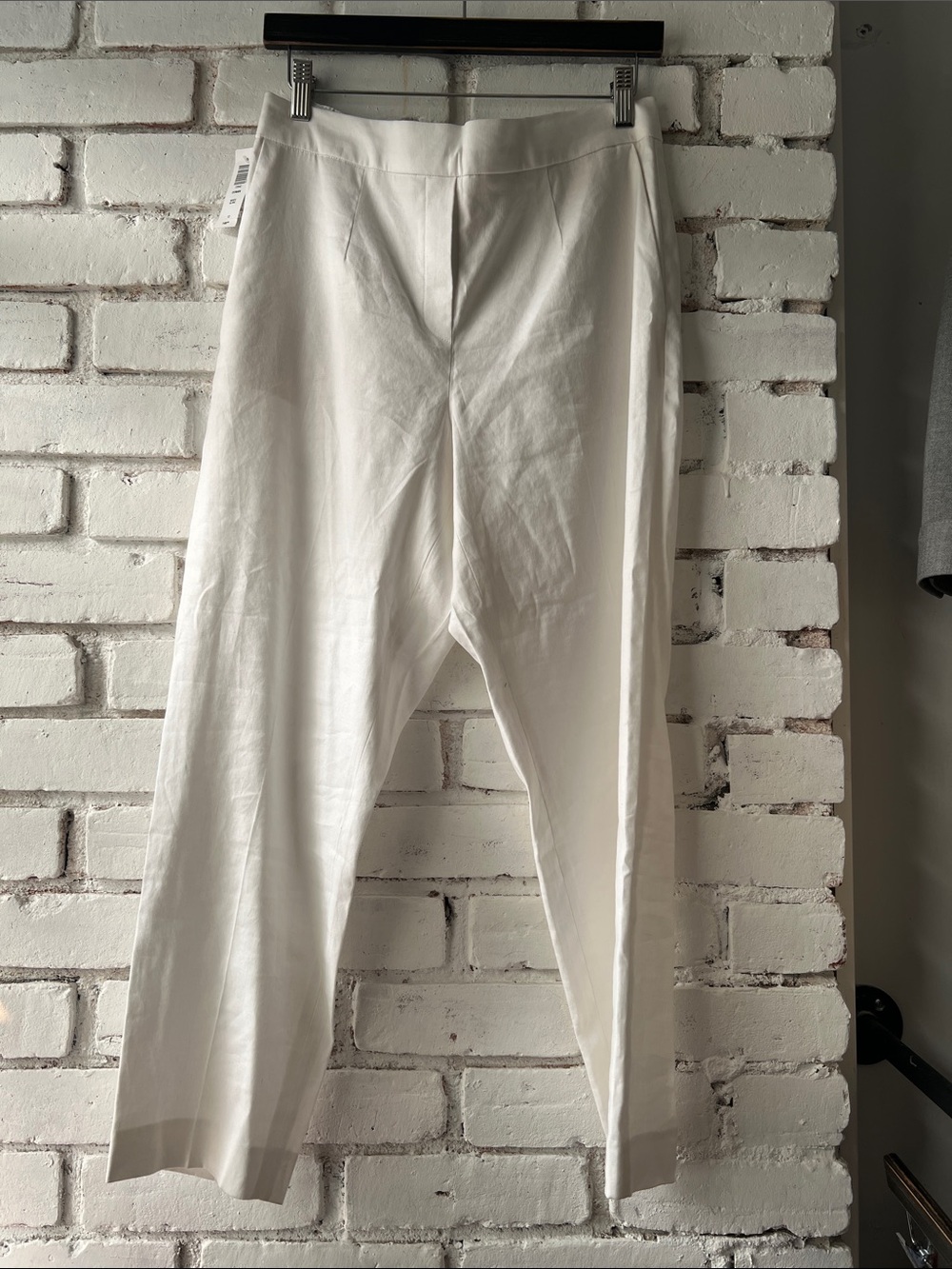 Aritzia Conan trouser White Tailored Linen Pants slim crop work trouser summer